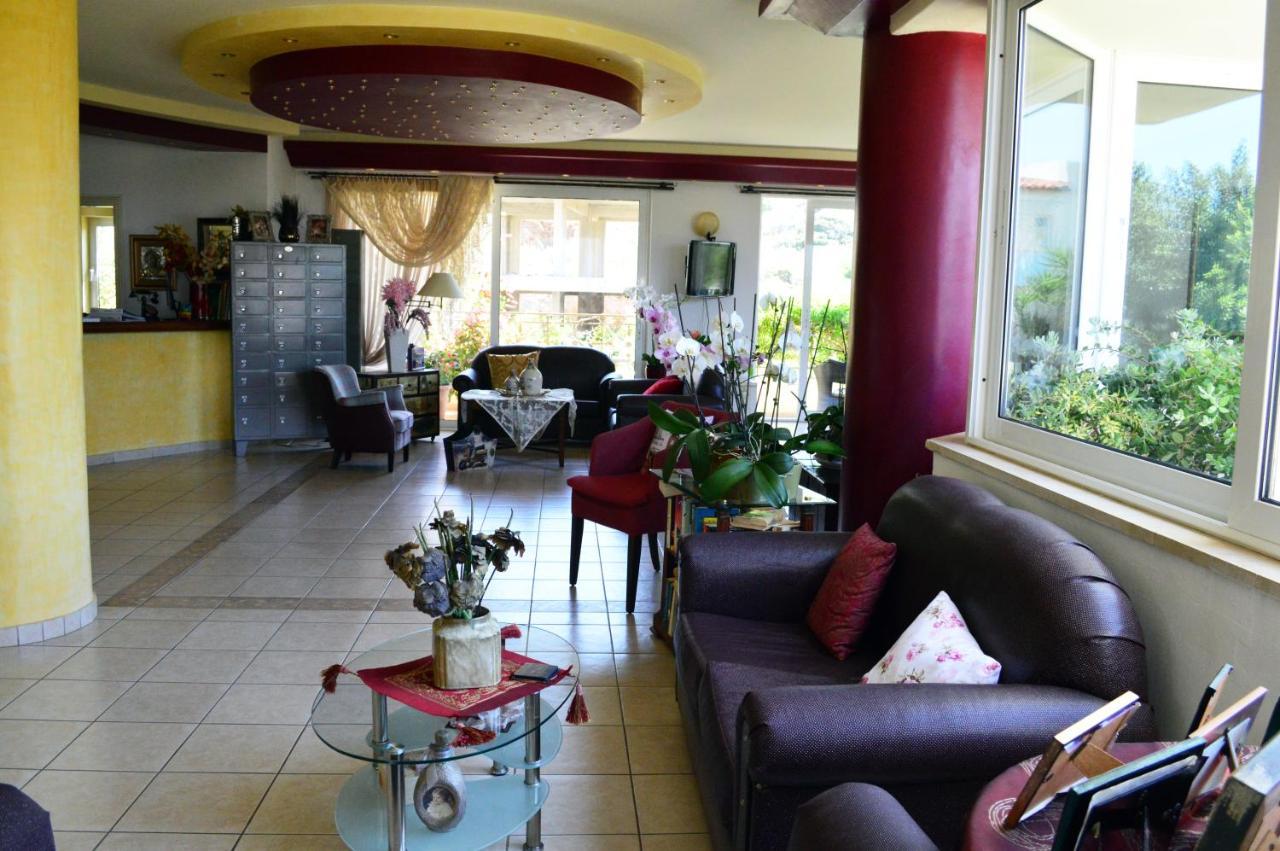 Alexandros Hotel Sisi Exterior photo